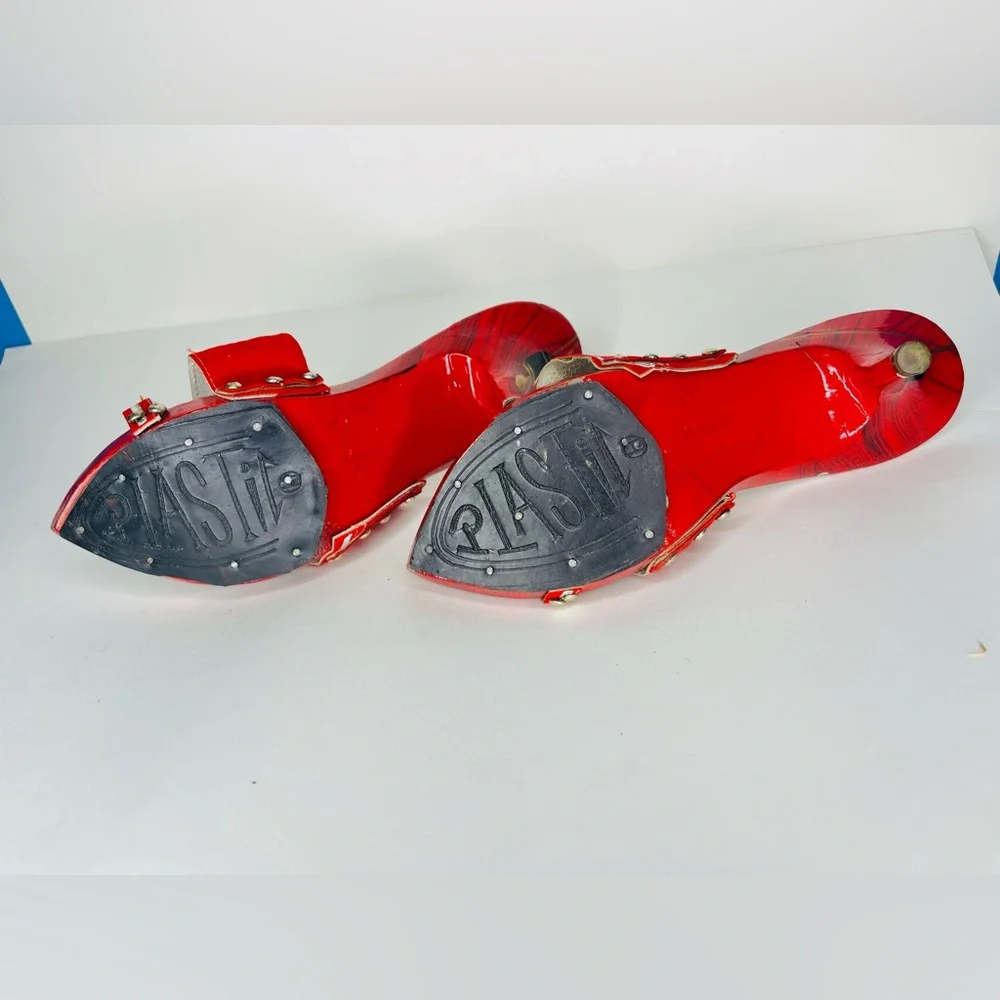 90s Saigon heels, size 6